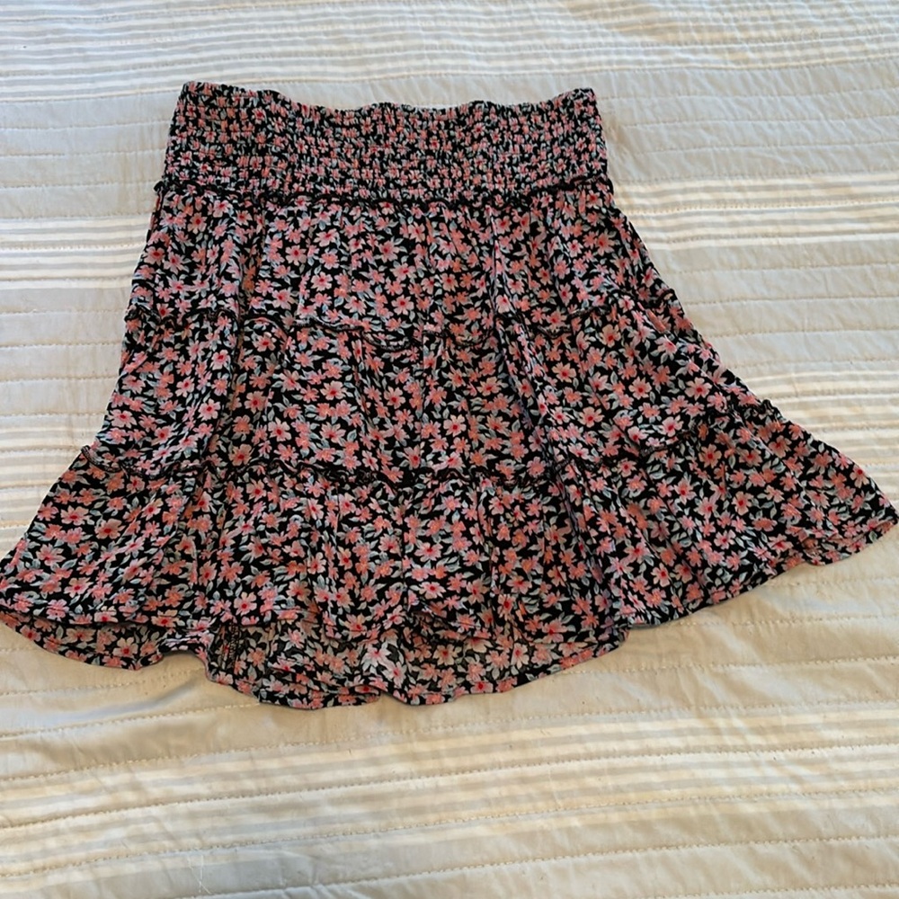 American Eagle Floral Skirt
